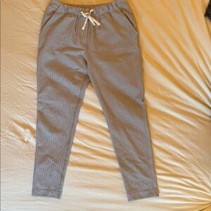 Lululemon Athletica Gray Ankle Pants